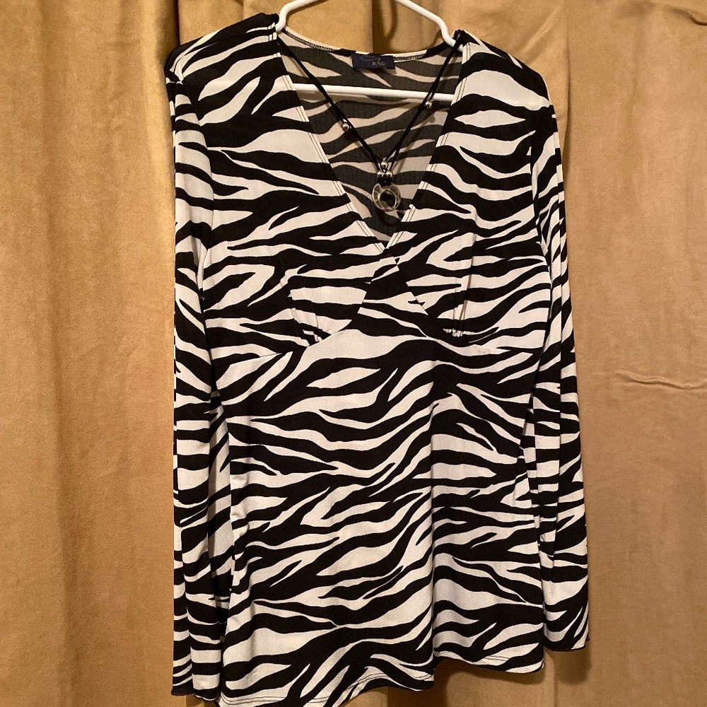 Rag zebra blouse Size Large
